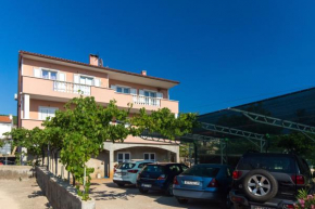  Apartments Bonifacic  Пунат